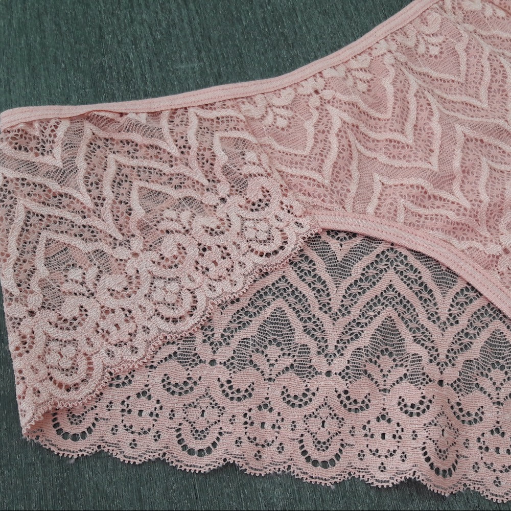 Calcinha Luxxe Renda Essenz